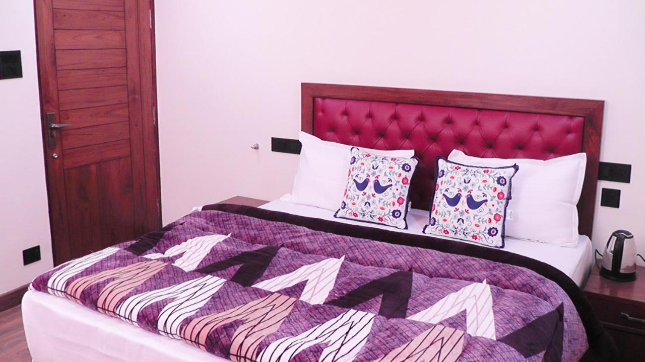 Hotel Jakhu Heights Σίμλα Εξωτερικό φωτογραφία