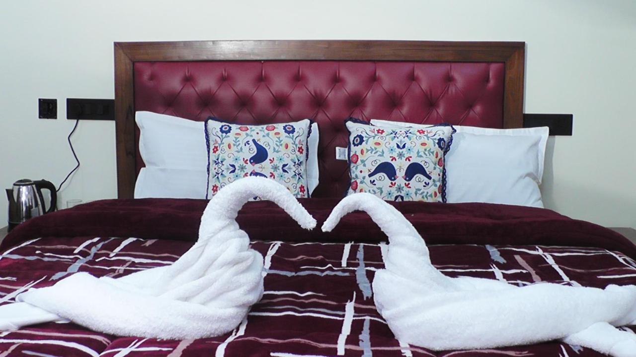 Hotel Jakhu Heights Σίμλα Εξωτερικό φωτογραφία